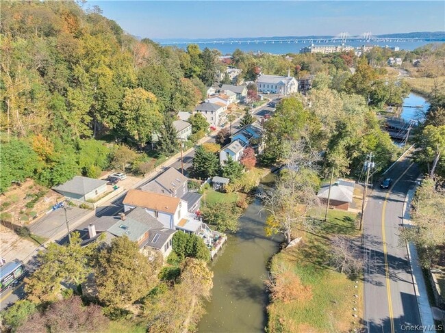Building Photo - 351 Piermont Ave