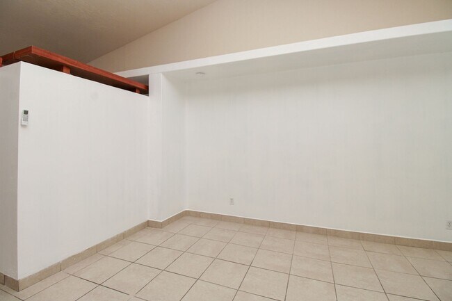 Foto del edificio - ANNUAL UNFURNISHED ** Wiggins Pass West **...