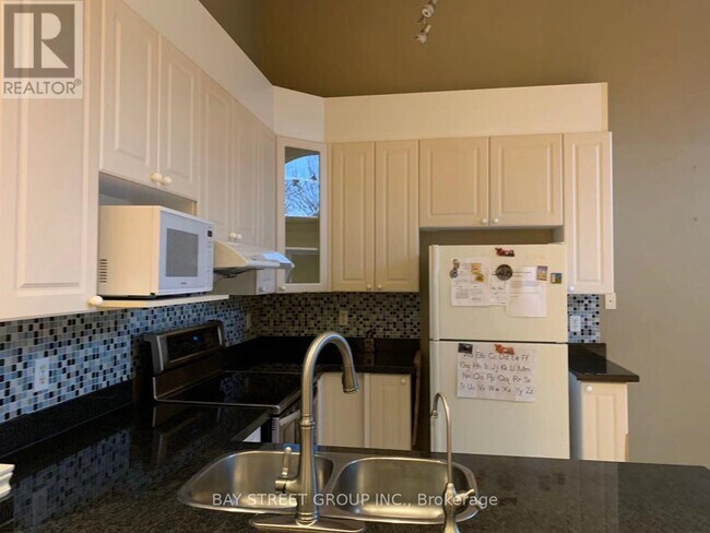 Building Photo - 133 Frank Endean Rd