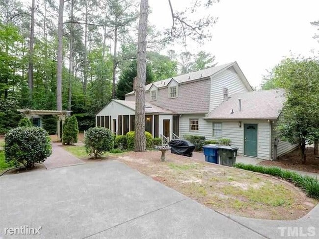 Building Photo - 4 br, 3 bath House - 2104 Lynn Rd
