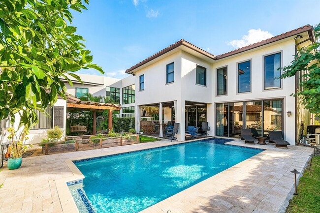 Foto del edificio - 351 E Boca Raton Rd