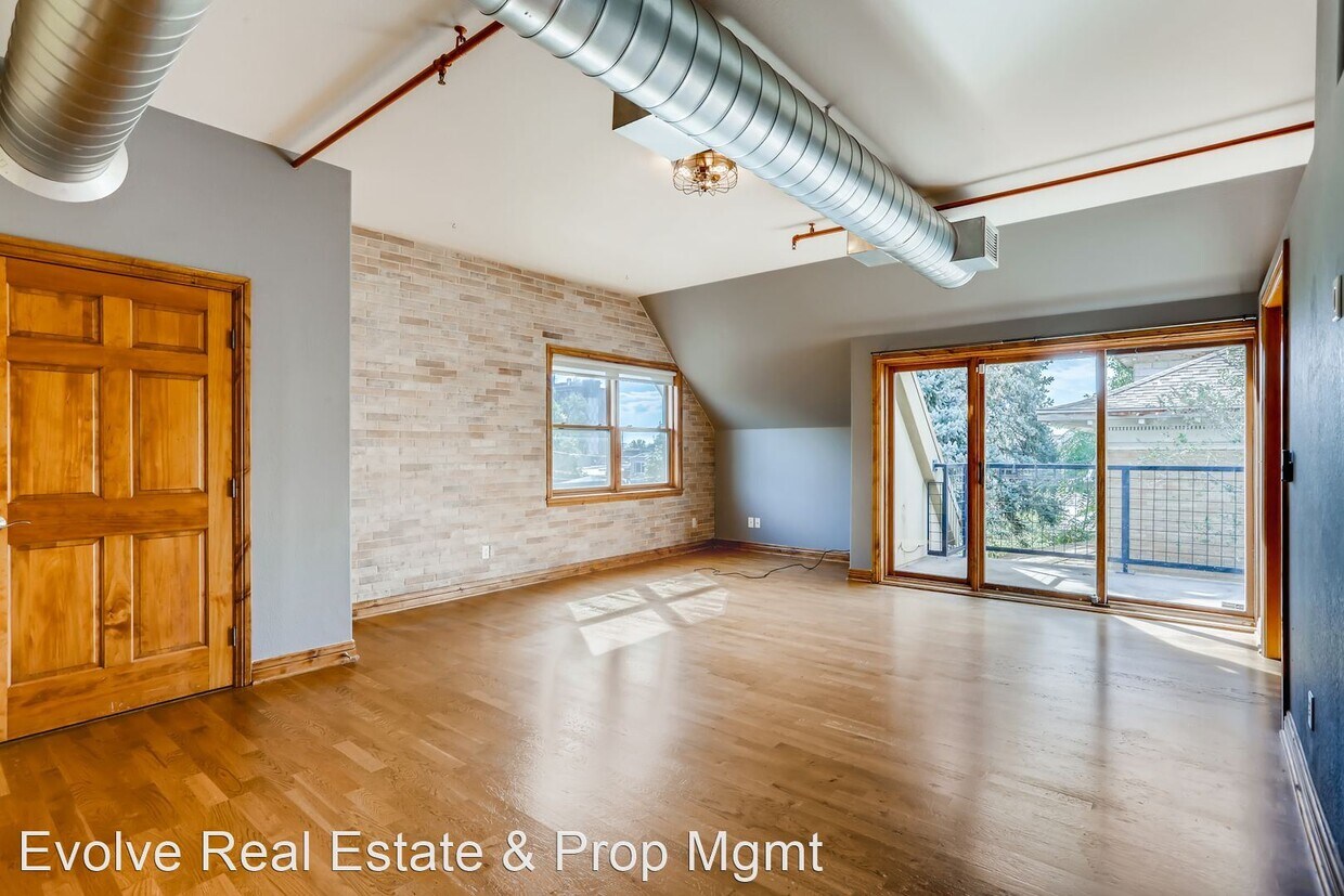 Primary Photo - 1 br, 1 bath House - 3299 Lowell Blvd #204