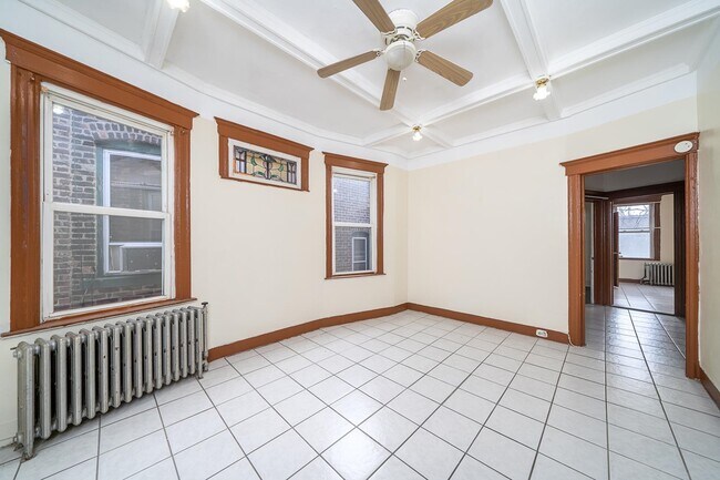 Building Photo - 257 Stegman St