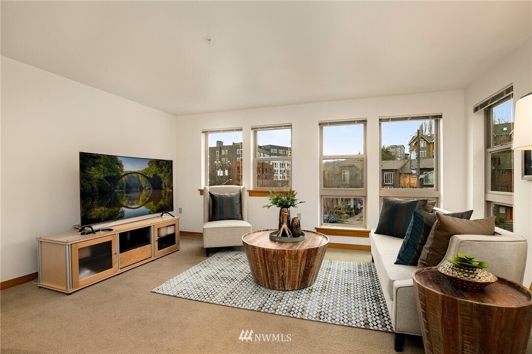 Foto principal - 827 Hiawatha Plz S