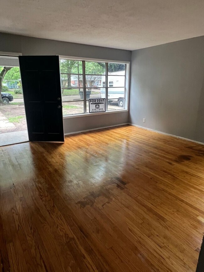 Foto del edificio - 3 Bedroom 1 Bathroom Home for Rent