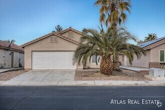 Building Photo - 5531 Los Lobos St