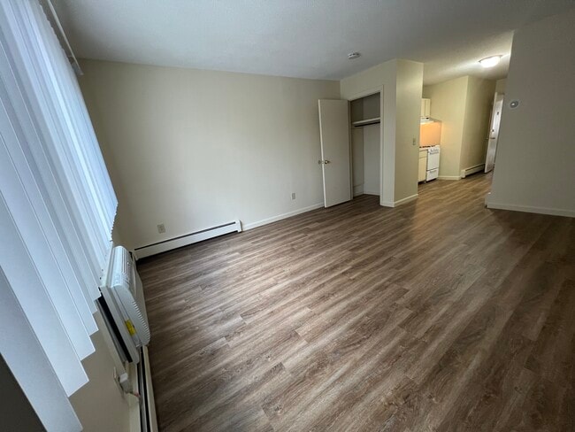 Foto del edificio - East Bay Apartments