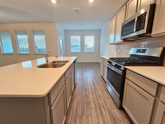 Foto del edificio - 3704 Milkweed Rd