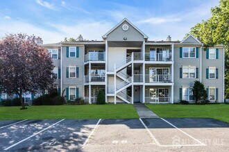 Building Photo - 66 Iroquois Dr