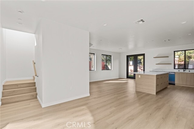 Foto del edificio - 11145 Hortense St