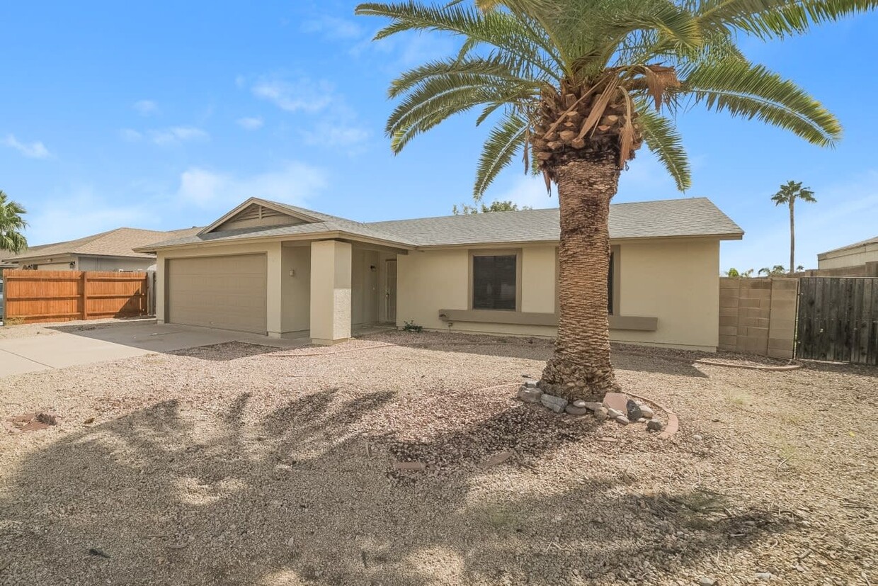 3217 E Libby St - House Rental in Phoenix, AZ | Apartments.com