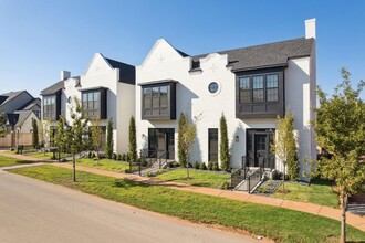 Building Photo - 18835 Selah Way