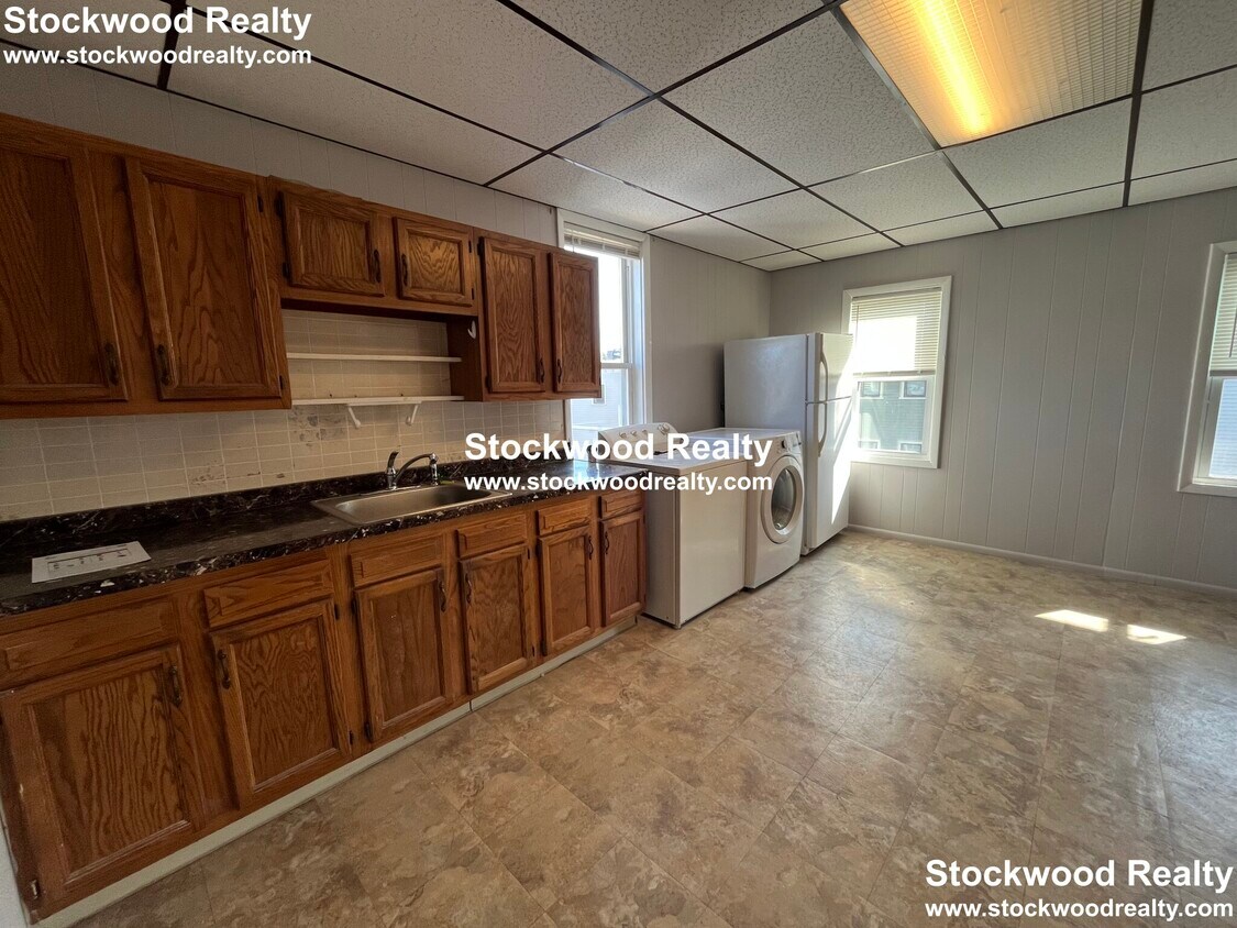 Foto principal - 14 Washburn St