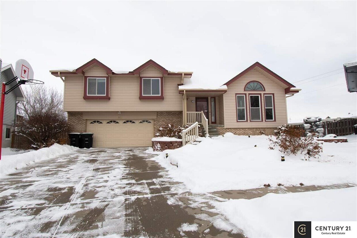 Primary Photo - 15610 Franklin Cir