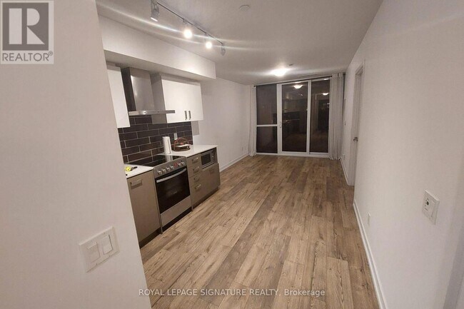Photo du bâtiment - 125 Redpath Ave