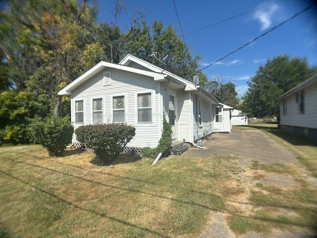 Primary Photo - Home in East Peoria Levee District