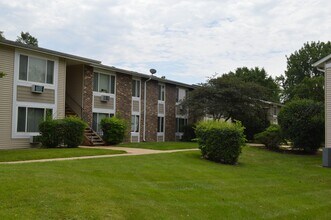 Building Photo - 1400 Light Road