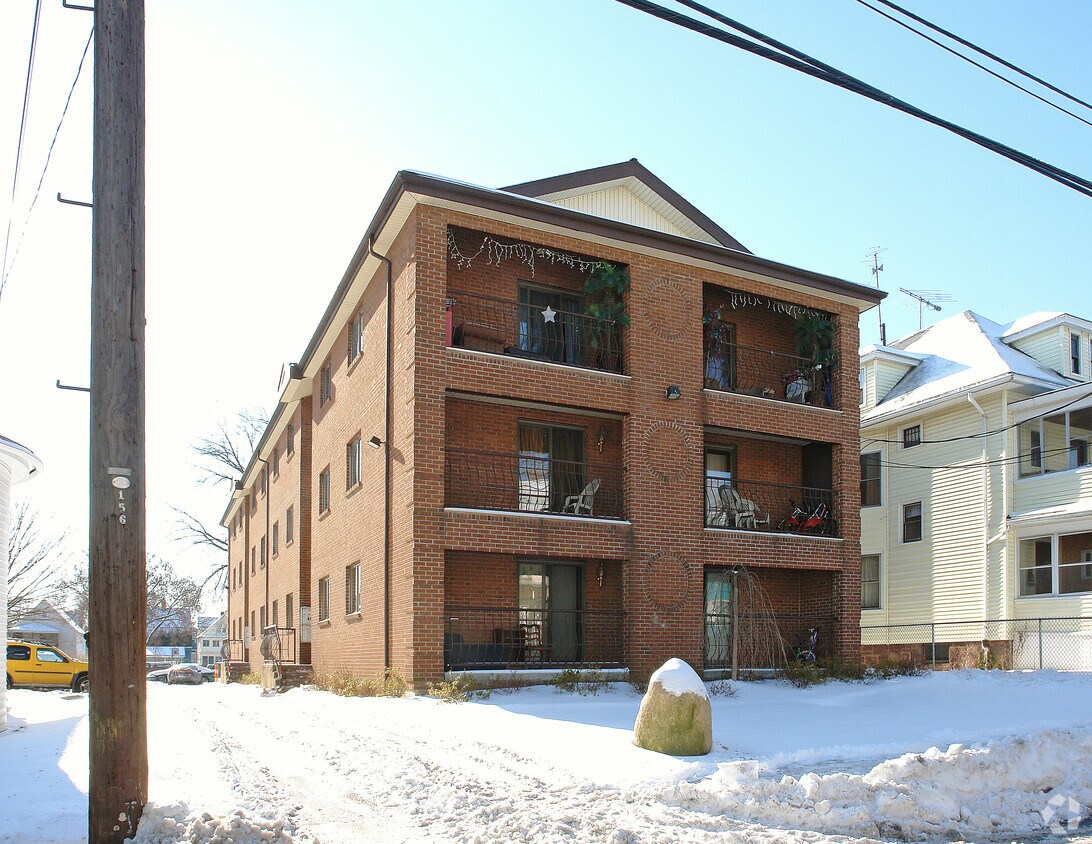 Foto principal - 167 Barker St