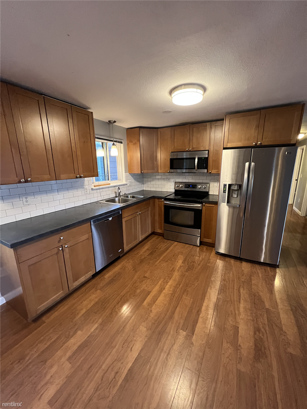 Primary Photo - 5 br, 2 bath House - 403 125th Street South
