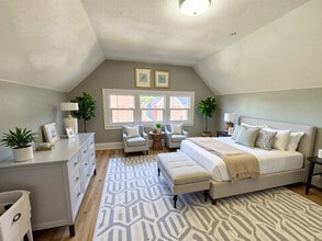 Building Photo - 76 Sanford Ave S