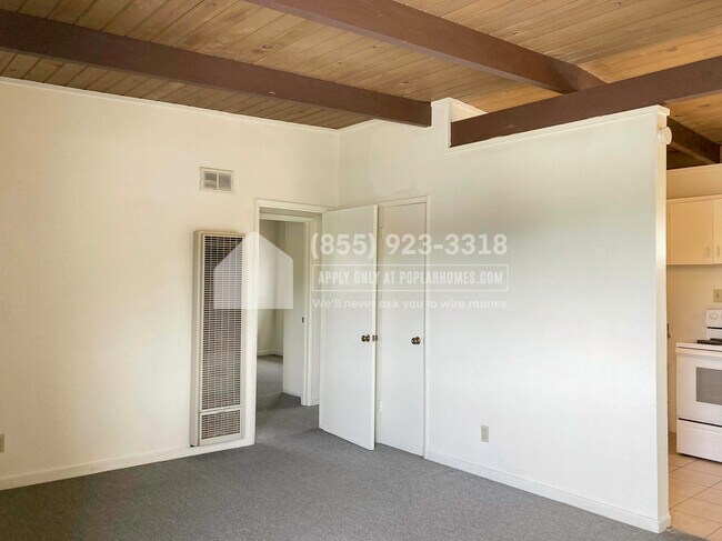 Building Photo - 6501 Donal Ave
