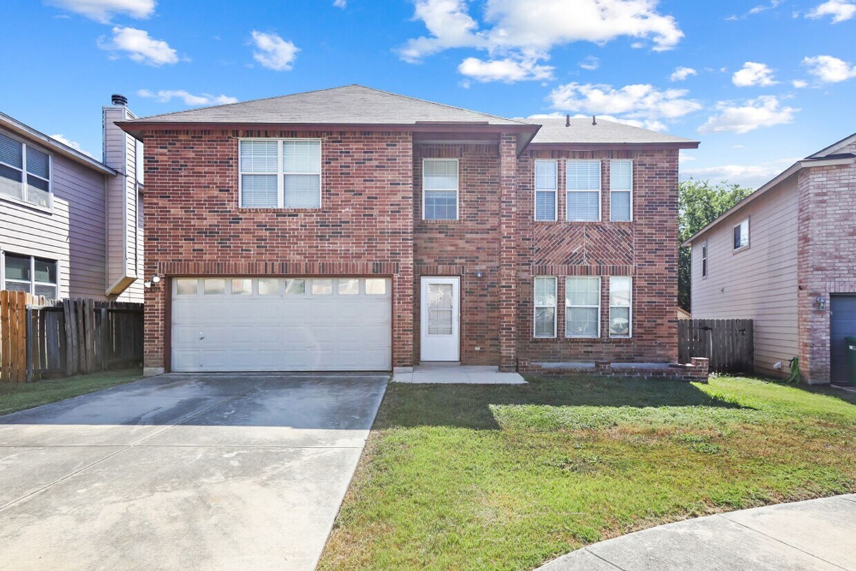 Primary Photo - 4 Bedroom/2.5 Bath Woodcrest Subdivision