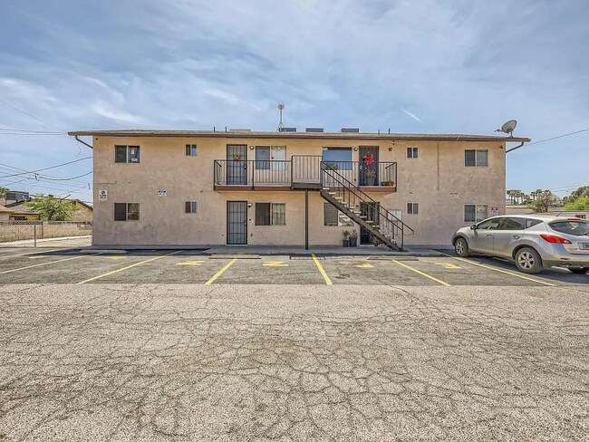 Building Photo - 1832 Goldfield St