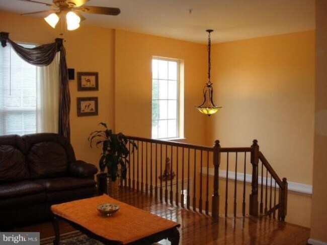 Building Photo - 14160 Tatani Dr