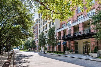 Building Photo - 2801 Waterwall Dr