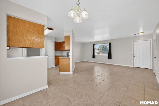 Foto del edificio - 4448 Lake Mead Dr