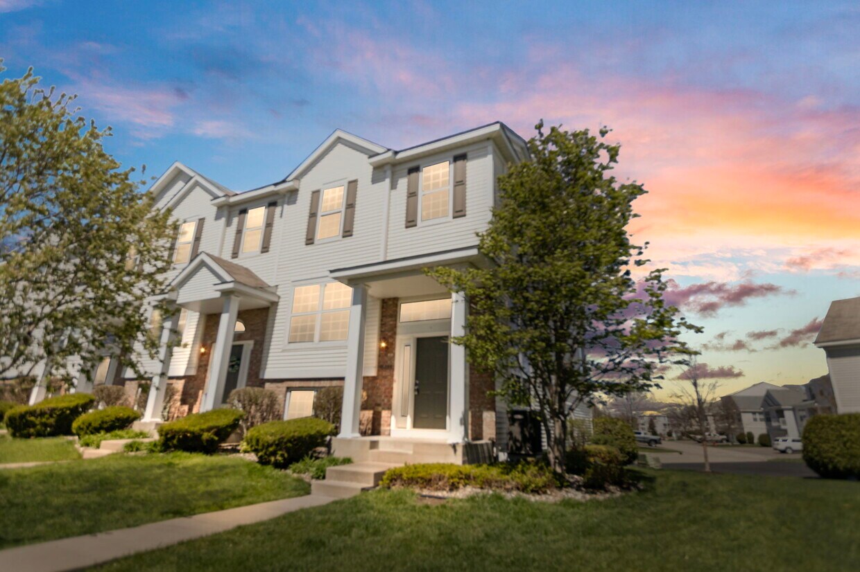 15083 French Dr N, Hugo, MN 55038 Townhome Rentals in Hugo MN