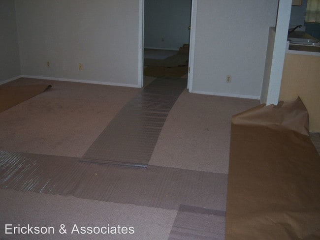 Building Photo - 901 Chisholm Trail Cv