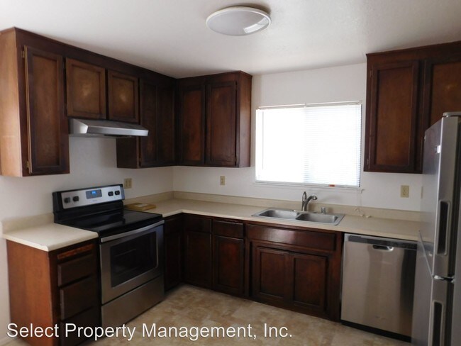 Building Photo - 2 br, 1 bath Apartment - 714 Willow Street