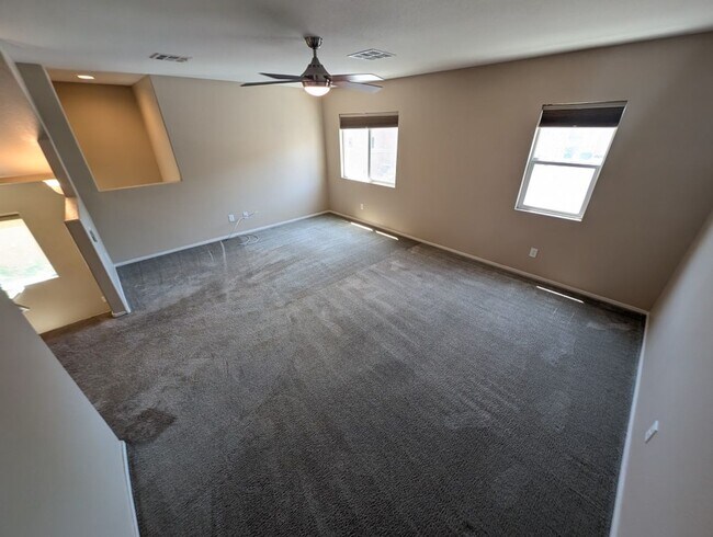 Foto del edificio - 10544 Headwind Ave