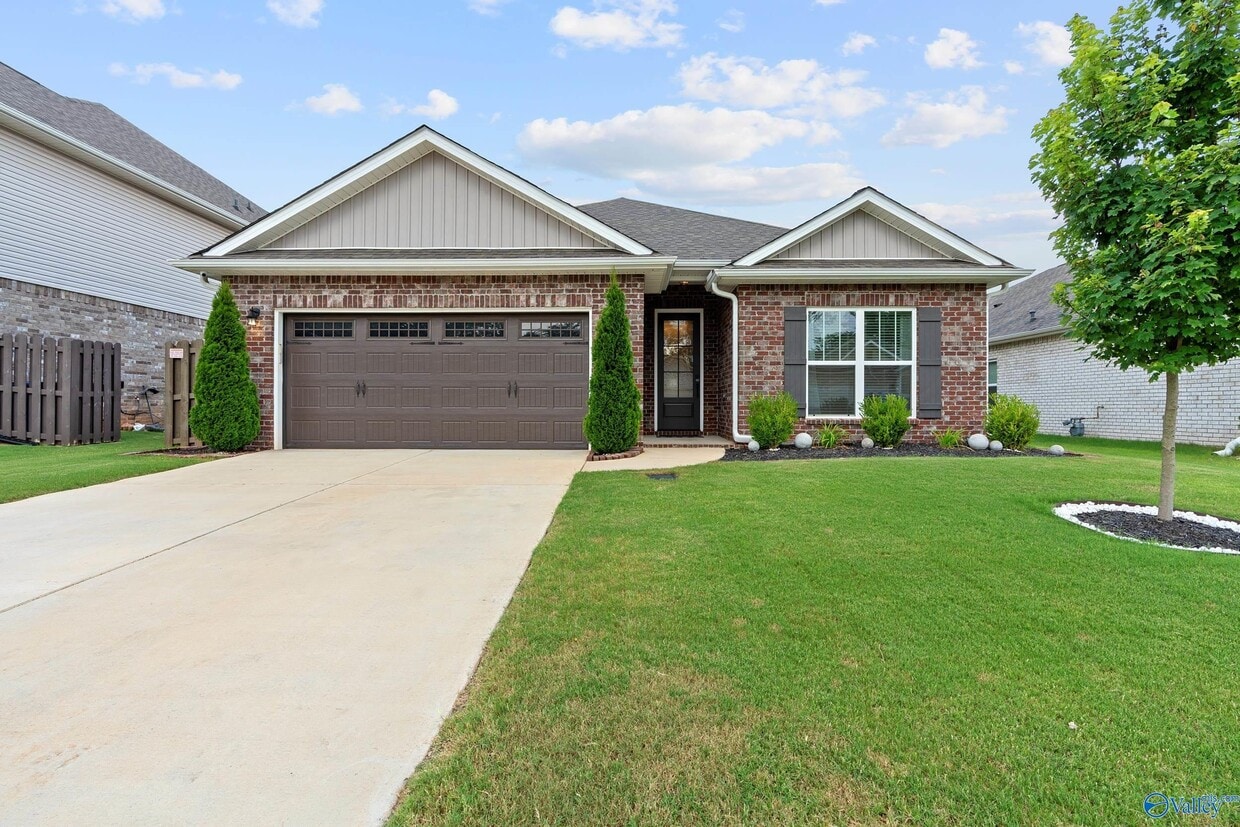 Primary Photo - 12690 Tallulah Dr