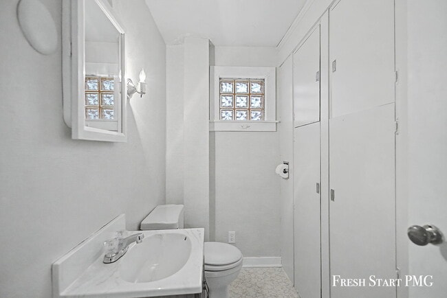 Building Photo - Charm Meets Modern Living in the Heart of Stanton