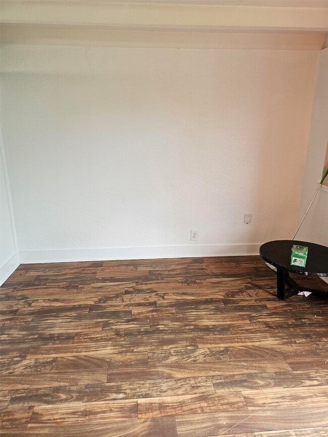 Building Photo - 1513 Lazy Ln