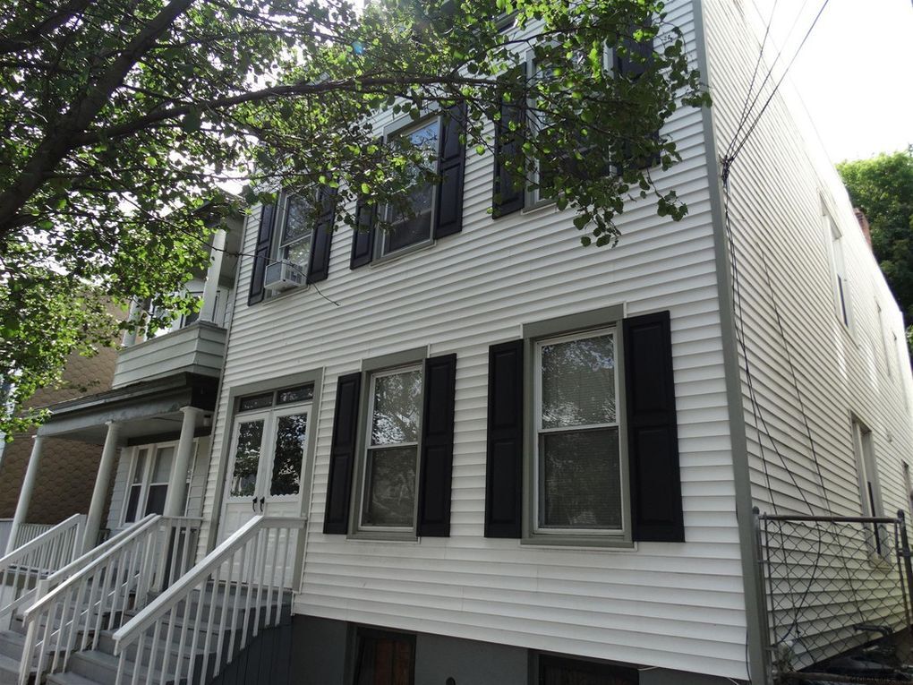 Primary Photo - 714 State St