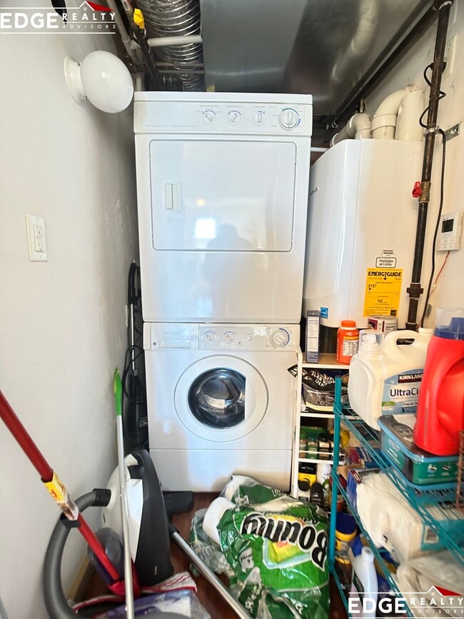 Building Photo - 107 Fisher Ave