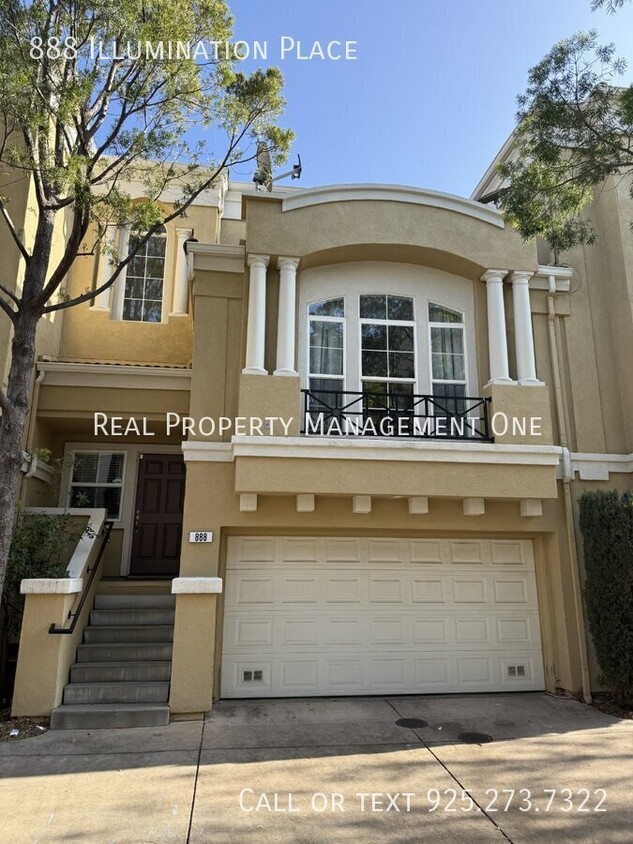 Foto principal - Charming 3-Story Milpitas Home with Modern...