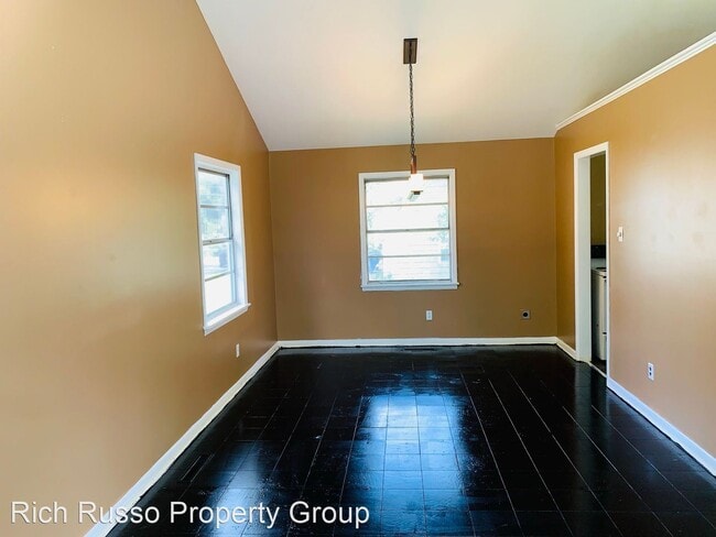 Building Photo - 3 br, 1.5 bath House - 1414 Country Club Road