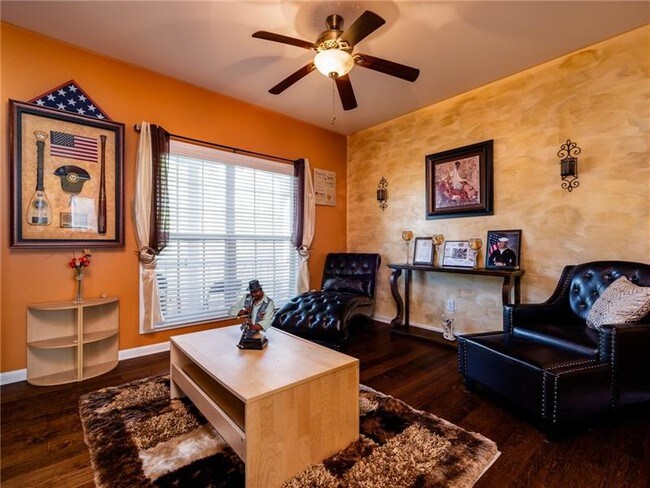 Building Photo - 4865 Brown Leaf Dr