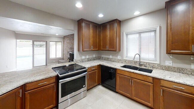 Foto del edificio - Steps from SDSU – Spacious Homes in Prime ...