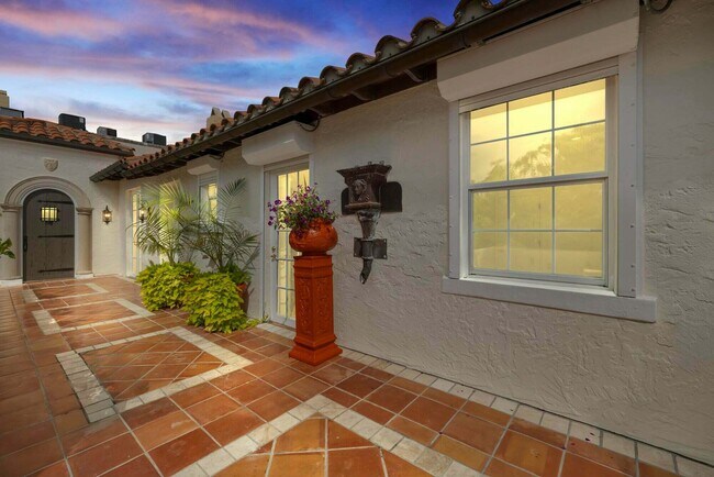 Foto del edificio - 250 Worth Ave