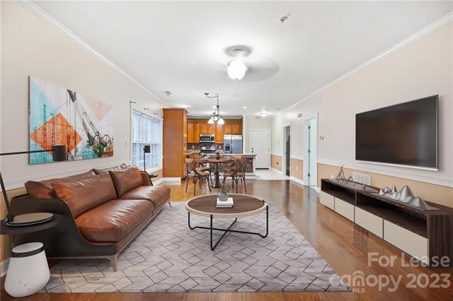 Foto principal - 9317 Meadow Vista Rd