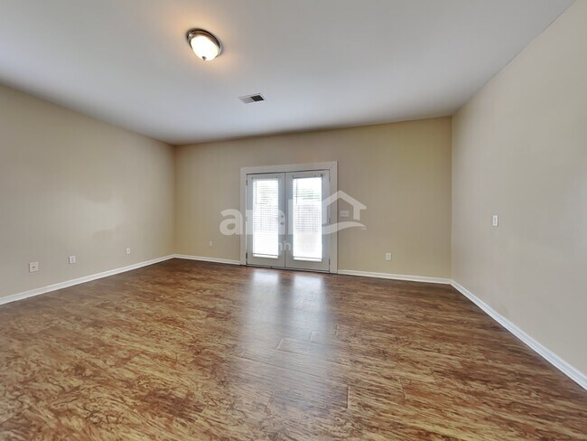 Building Photo - 400 Stoney Field Dr