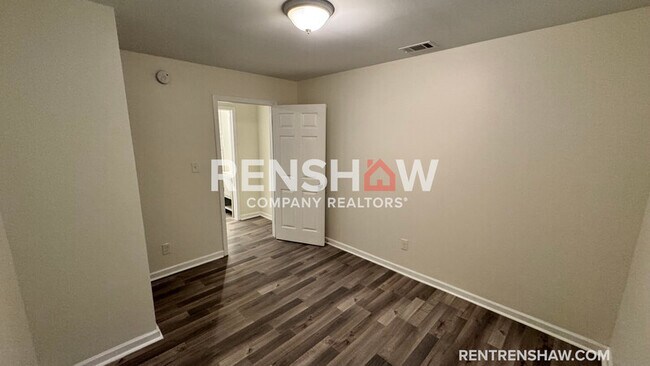 Building Photo - 288 Leath St