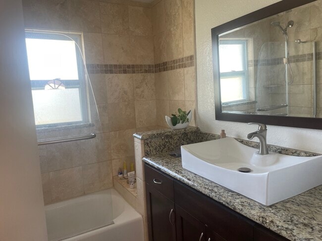 Bath #2 - 14108 110th Ter