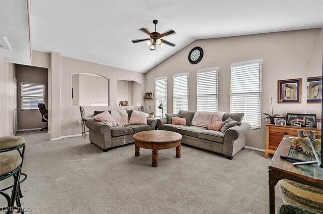 Foto del edificio - 10550 W Alexander Rd