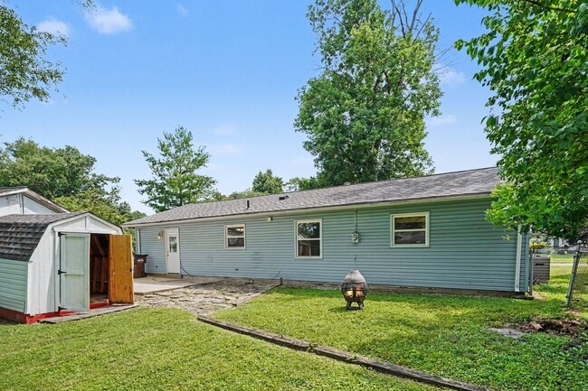 Building Photo - 8490 Smallwood Ln